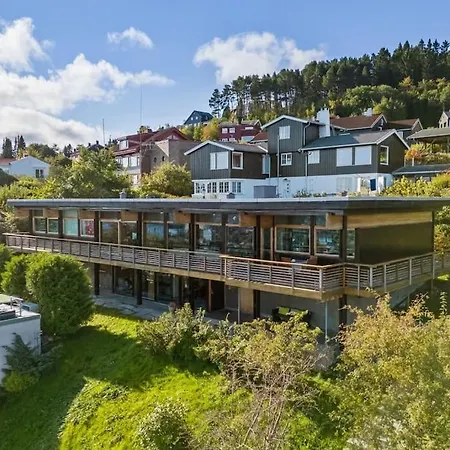Vila Designehouse With A View Skivm25