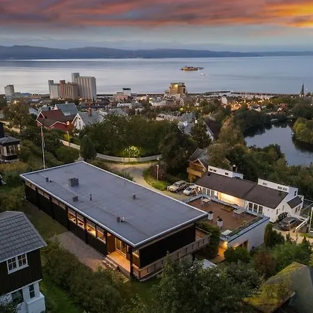 Designehouse With A View Skivm25