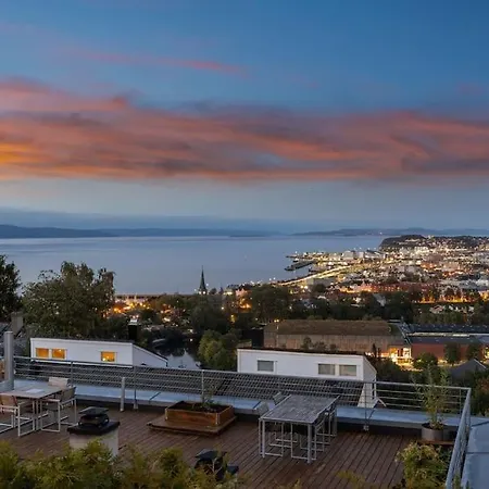 Designehouse With A View Skivm25